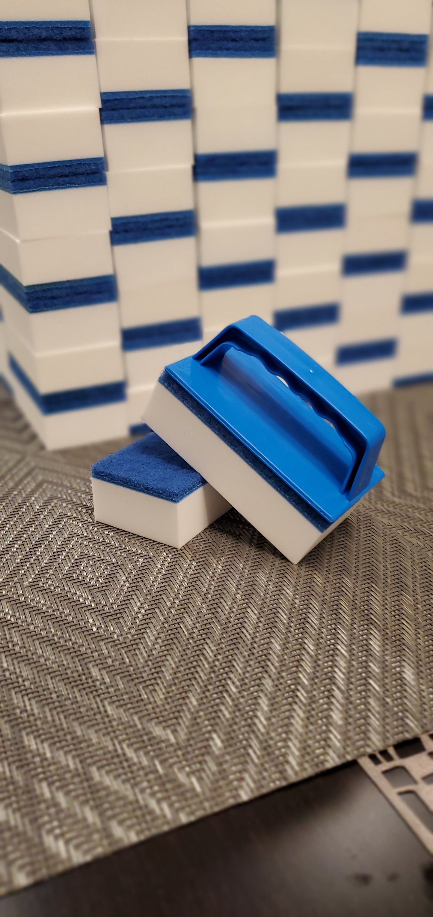 100 High Density Wipe Out Erasers bulk case + 5 HANDLES